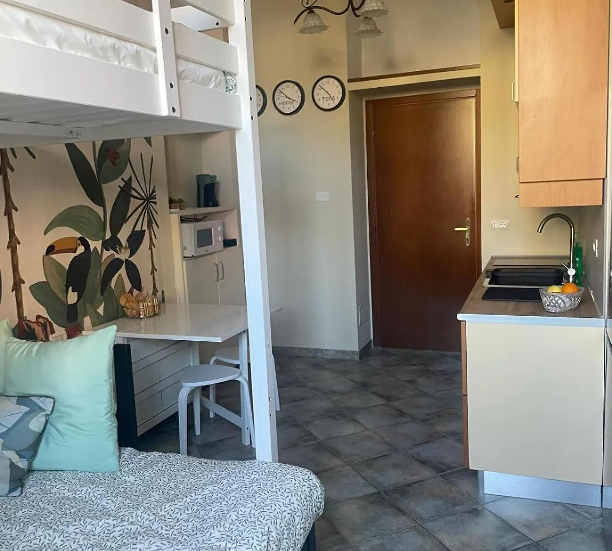 Tucano Studio Apartment Rho
